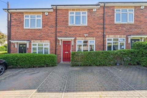 2 Foxcroft, Iver, SL0 9BX