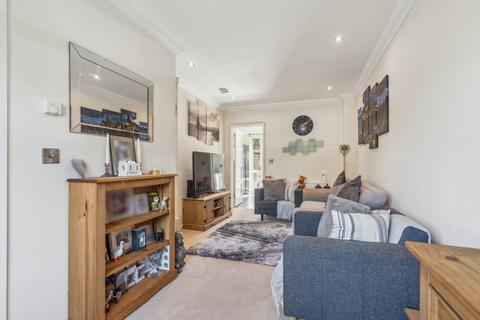 2 Foxcroft, Iver, SL0 9BX