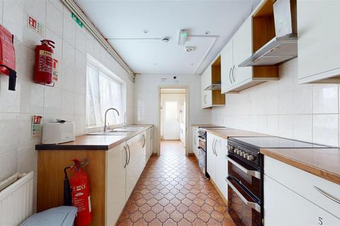 12 bedroom end of terrace house for sale, Fishponds Road, Fishponds, Bristol