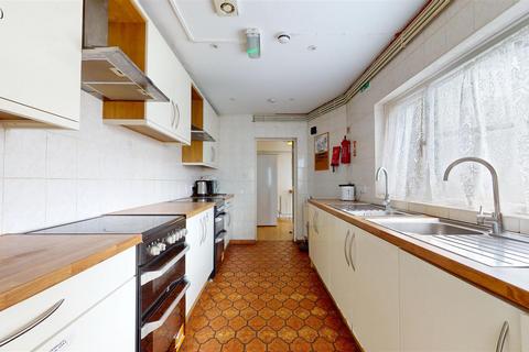 12 bedroom end of terrace house for sale, Fishponds Road, Fishponds, Bristol