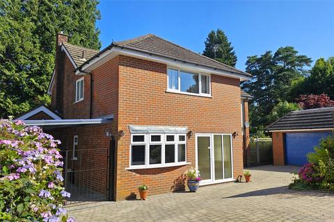 Rowan Cottage Highfield Crescent, Hindhead, GU26 6TG