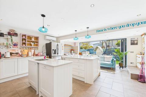 3 bedroom detached house for sale, Beach Walk, Goodrington, Paignton