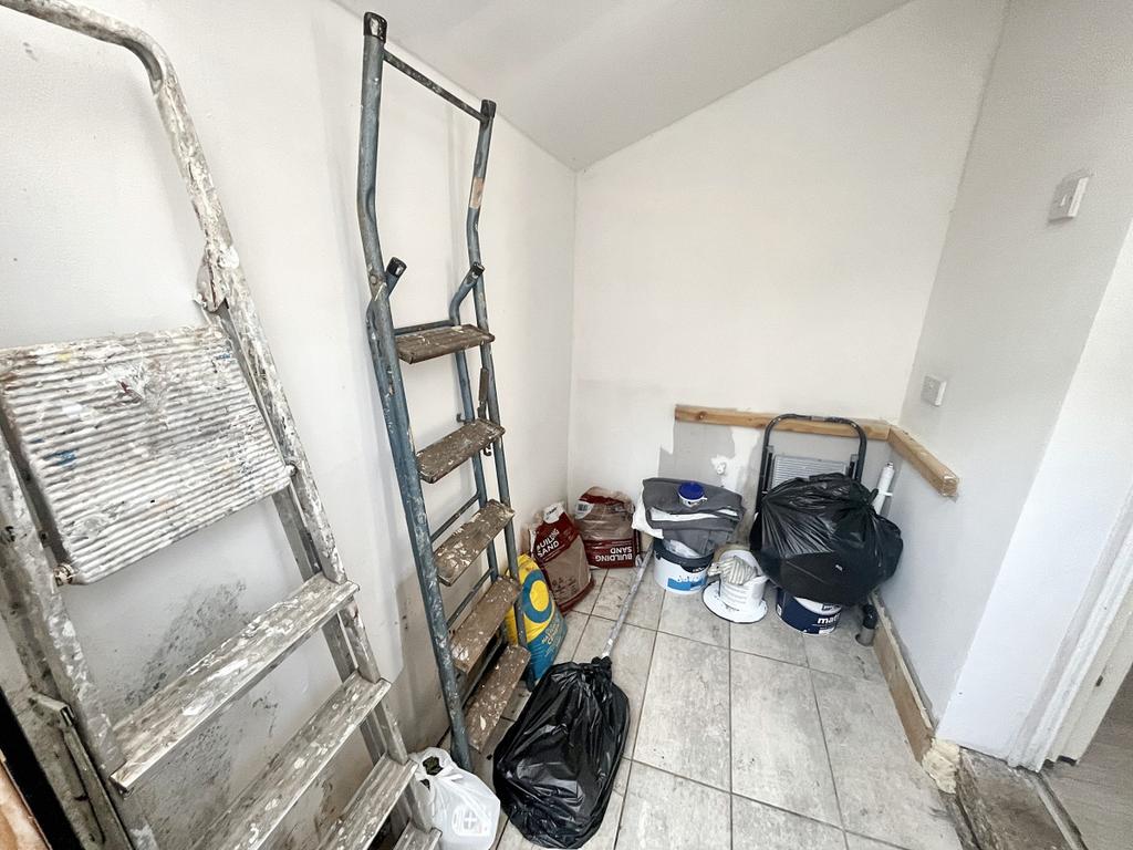 26 Oxheys Street