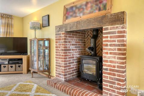 Walnut Tree Cottage Chapel Lane, Lower Somersham, Ipswich, IP8 4QE