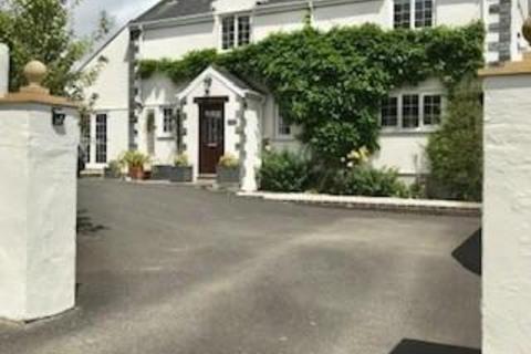 5 bedroom house for sale, Rezare, Launceston