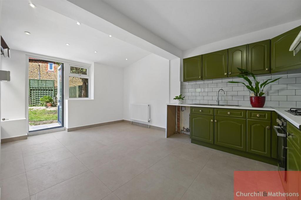 Hilary road- dining area