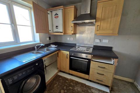 2 bedroom semi-detached house for sale, 2 Stryd Bennett, Llanelli, Dyfed, SA15 4DE