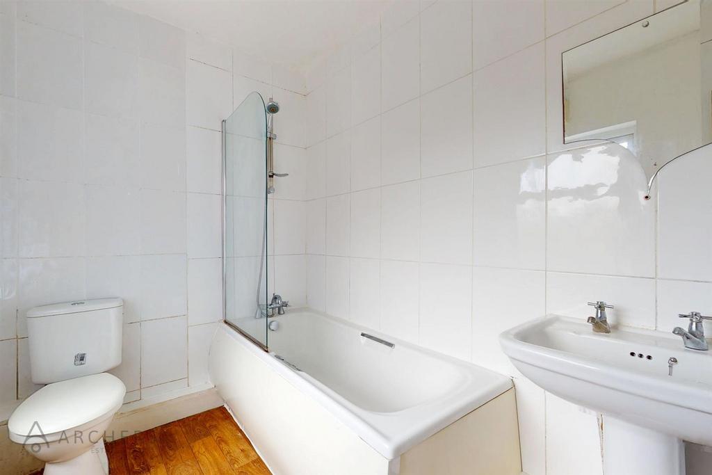 36 Plymouth Road(Interior)(12of15).jpg