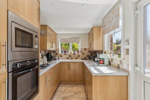 16 Buckley Road, Eynesbury, St Neots, PE19 2TR