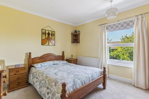 16 Buckley Road, Eynesbury, St Neots, PE19 2TR