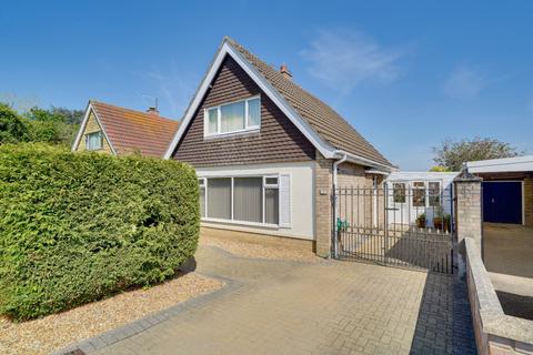 9 Ashton Close, Needingworth, St Ives, PE27 4UB