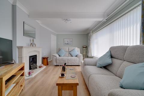 9 Ashton Close, Needingworth, St Ives, PE27 4UB