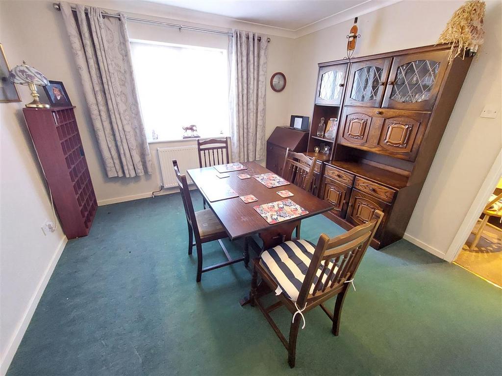 Dining Room / GF