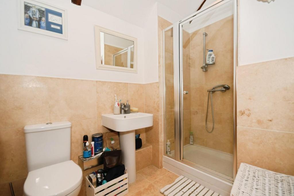 EN SUITE.jpg