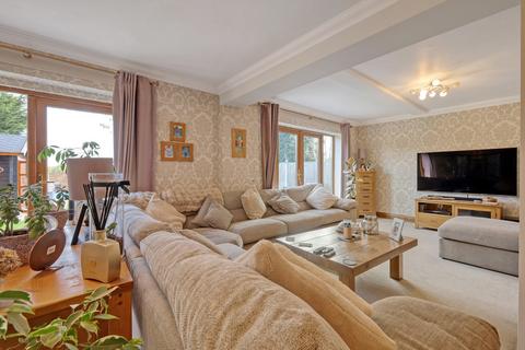 4 bedroom detached house for sale, Rignals Lane, Chelmsford, CM2