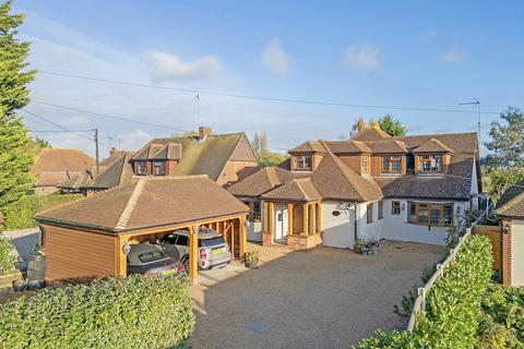 4 bedroom detached house for sale, Rignals Lane, Chelmsford, CM2