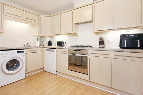7/5 Mitchell Street, Edinburgh, EH6 7BD