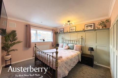 15 Denewood Place, Stoke-on-trent, ST3 6JB