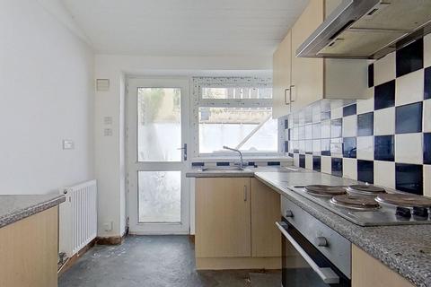 16 Bedw Road, Bedlinog, Treharris, CF46 6TU