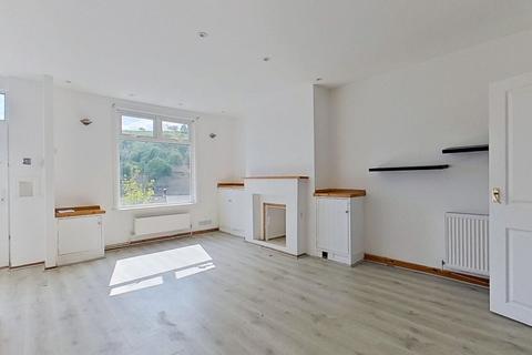 16 Bedw Road, Bedlinog, Treharris, CF46 6TU