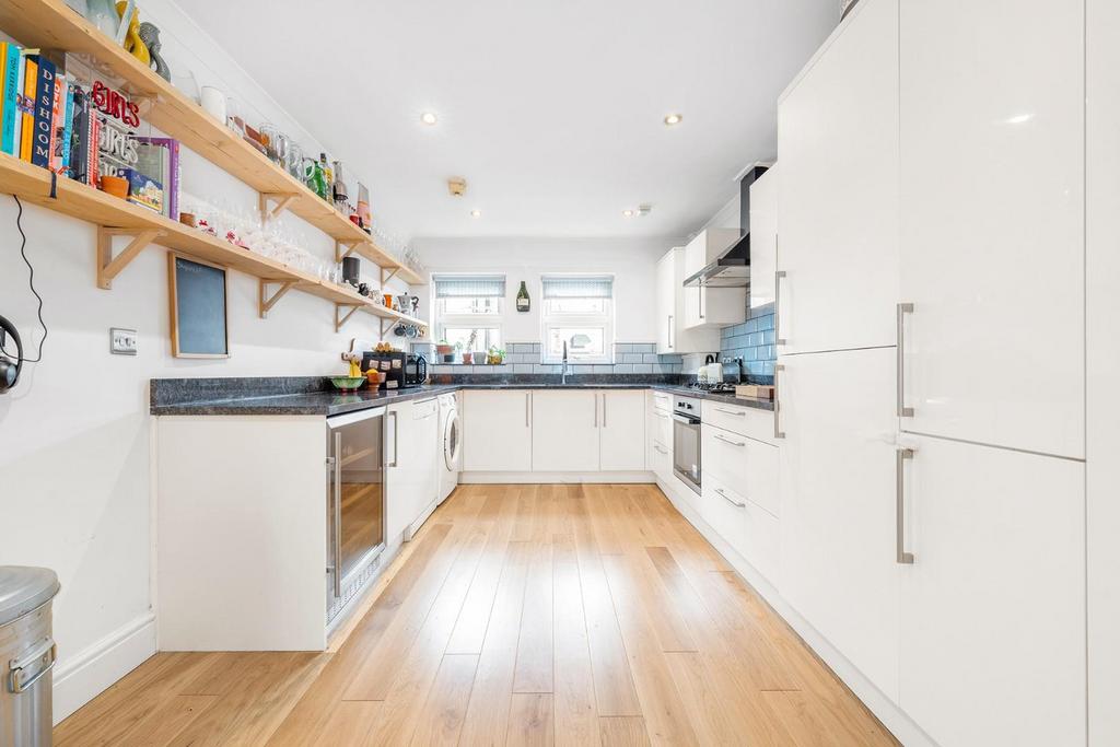 Kitchen.jpg