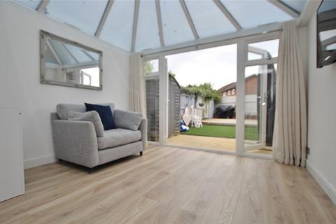11 Acer Drive, West End, Woking, GU24 9XJ
