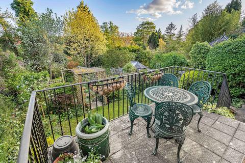 4 bedroom detached house for sale, Guildown Road, Guildford, GU2