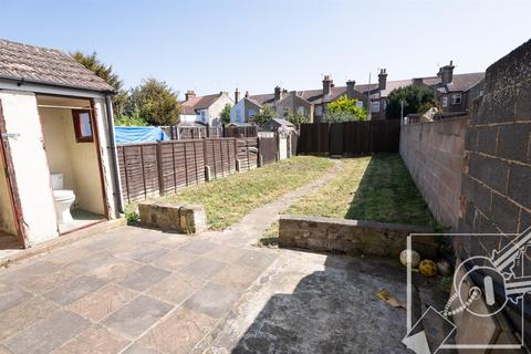 25 Brook Road, Northfleet, Gravesend, DA11 8RQ