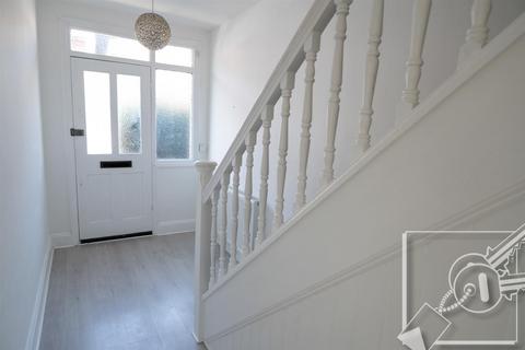 25 Brook Road, Northfleet, Gravesend, DA11 8RQ