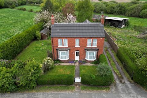 2 Marshland Road, Moorends, Doncaster, DN8 4NY