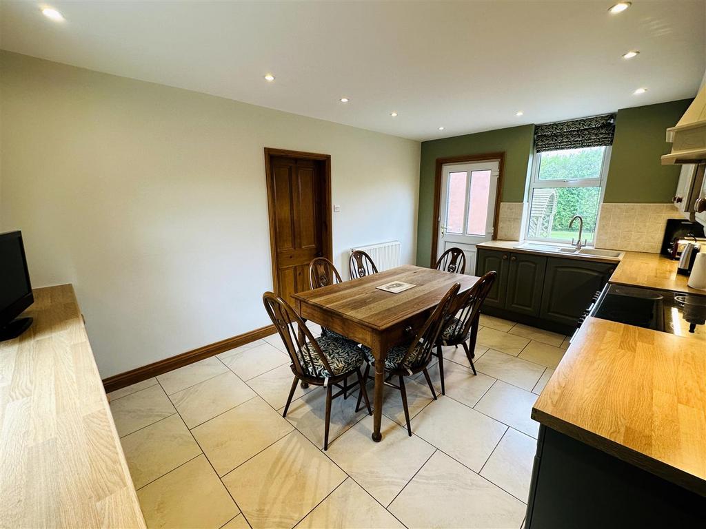 Kitchen Diner