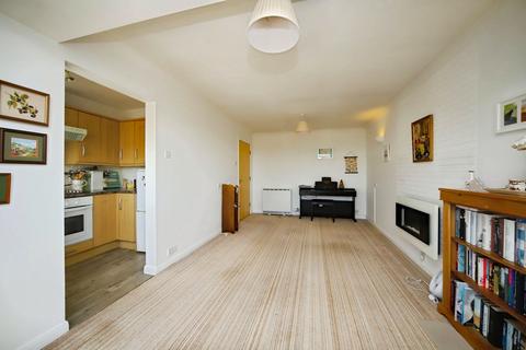 2 bedroom retirement property for sale, Kerslakes Court, Honiton EX14