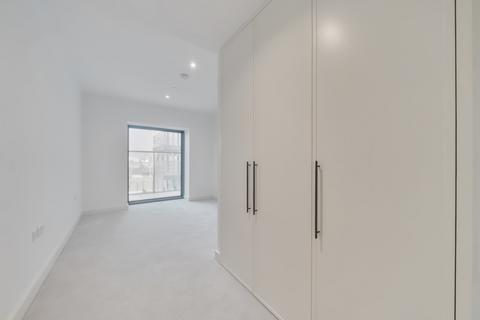2 bedroom flat for sale, Riverscape Walk London E16