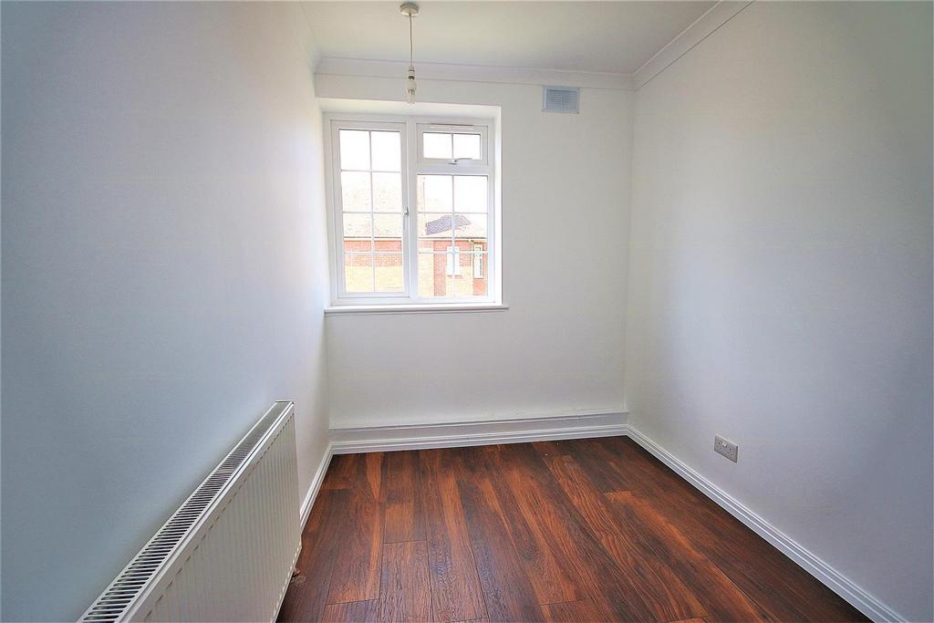Bedroom 2: