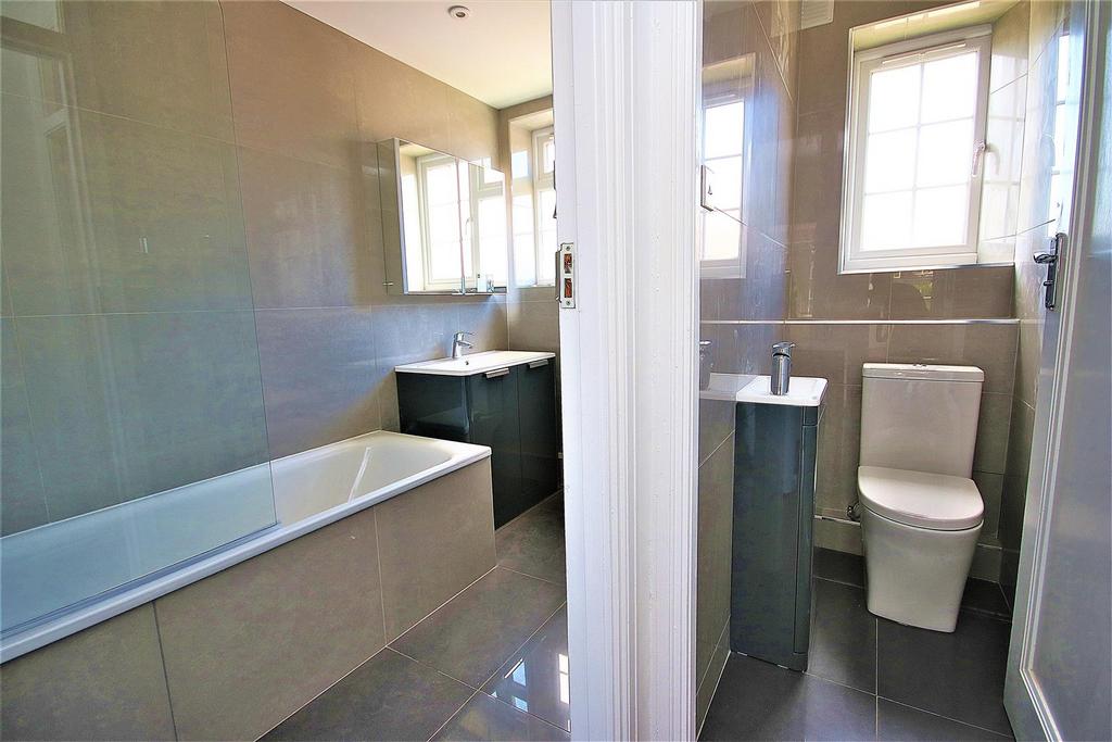BATHROOM &amp; 2 ND SEPARATE WC