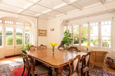 4 bedroom detached house for sale, High Street North, Stewkley, Leighton Buzzard, Buckinghamshire, LU7