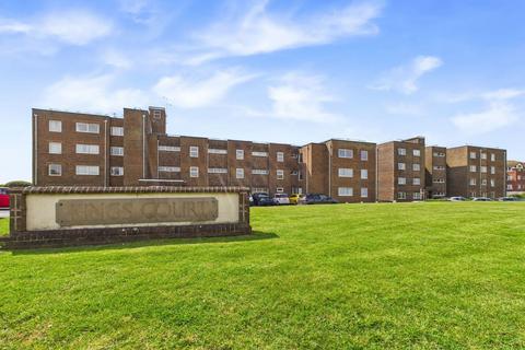 1 bedroom ground floor flat for sale, Kings Court, Brighton Road, Lancing, BN15 8EY