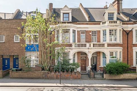182b Lee High Road, London, SE13 5PL