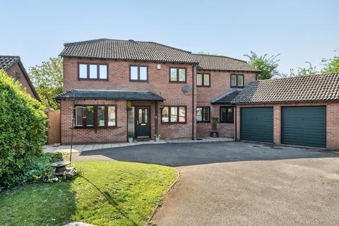29 Churchfields, Kingsley, Bordon, GU35 9PJ