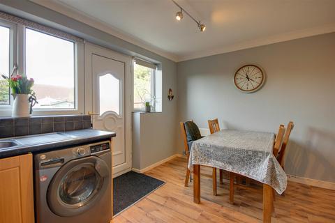 14 Briar Close, Newport, Brough, HU15 2QY