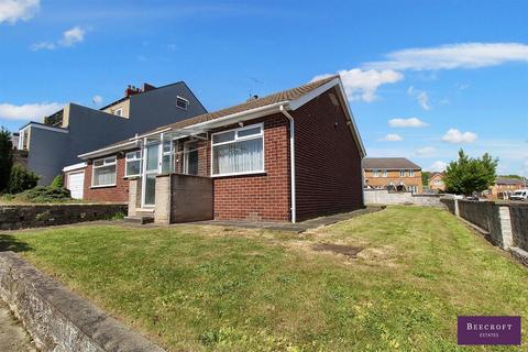 2 bedroom detached bungalow for sale, Cemetery Road, Hemingfield, Barnsley