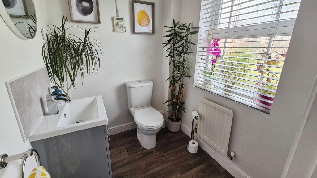 Guest cloakroom