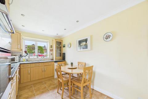 10 Kirkham View, Westow, York, YO60 7NL