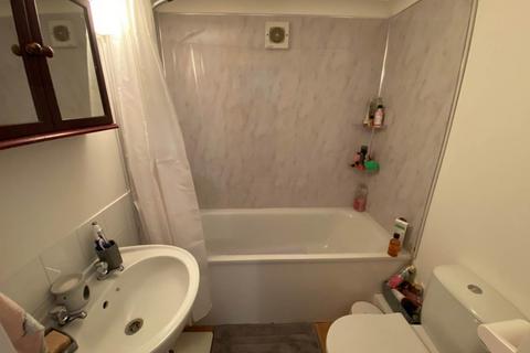 1 bedroom flat to rent, Norwood Court, Trowbridge, Wiltshire