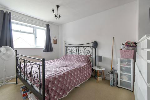 14 Dewpond Walk, Lychpit, Basingstoke, RG24 8RZ