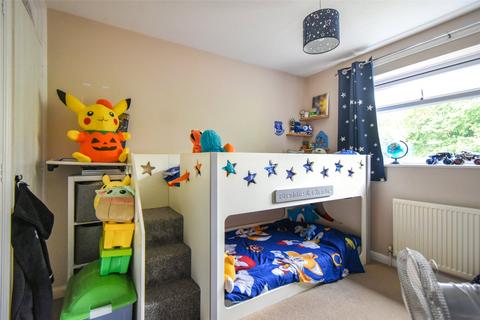 14 Dewpond Walk, Lychpit, Basingstoke, RG24 8RZ