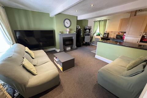 24 Greenwell Row, Clayton, Bradford, BD14 6RB