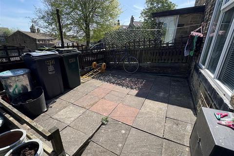 24 Greenwell Row, Clayton, Bradford, BD14 6RB