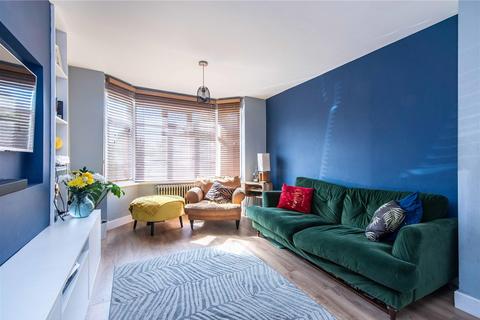 37 Abingdon Drive, Ruddington, Nottingham, NG11 6FX