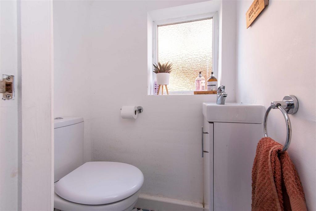 37 abingdon drive-low-17.jpg